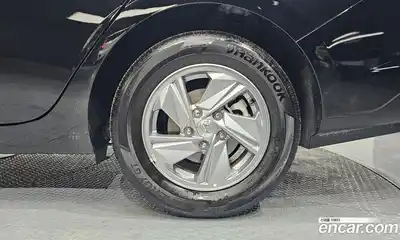 Hyundai Avante 2024 1.6 Автомат в Москве № 396730, миниатюра 5