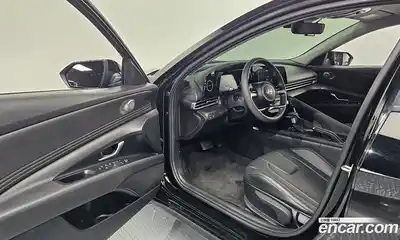 Hyundai Avante 2024 1.6 Автомат в Москве № 396730, миниатюра 10