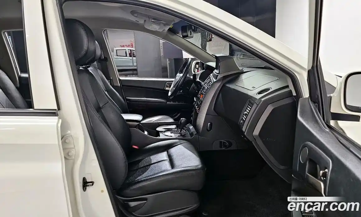 SsangYong Korando 2016 2.0 Автомат в Москве № 409416, фото 10