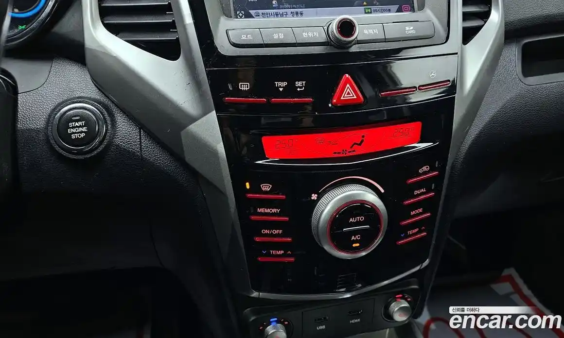 SsangYong TIBOLI 2016 1.6 Автомат в Москве № 409460, фото 17