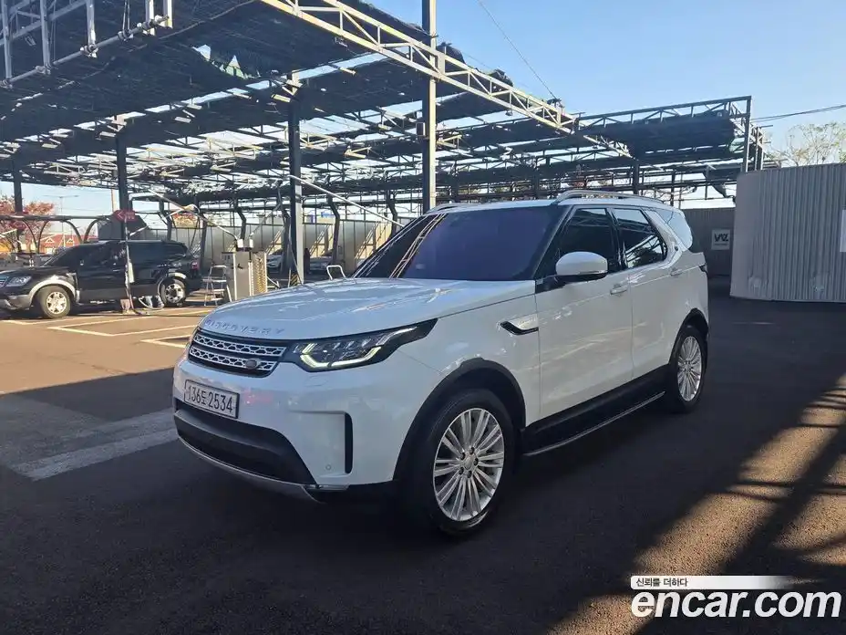 Land Rover Discovery 2020 3.0 Автомат в Москве № 416563, фото 1