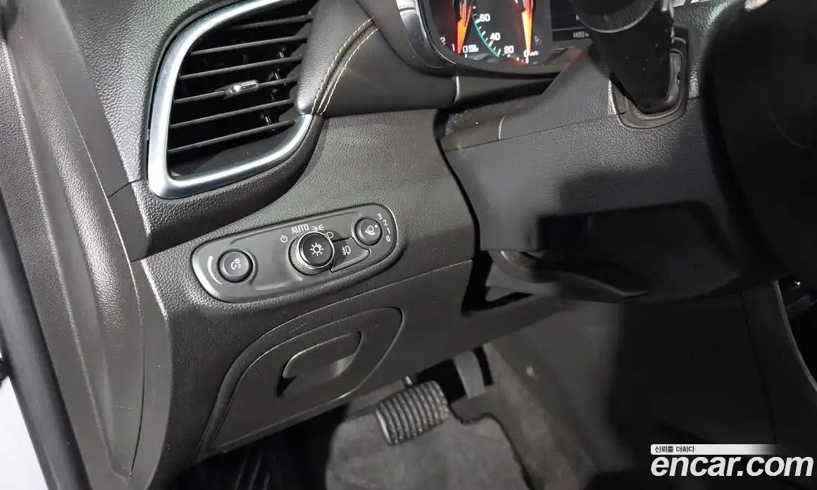 Chevrolet Trax 2019 1.4 Автомат в Москве № 42000, фото 17