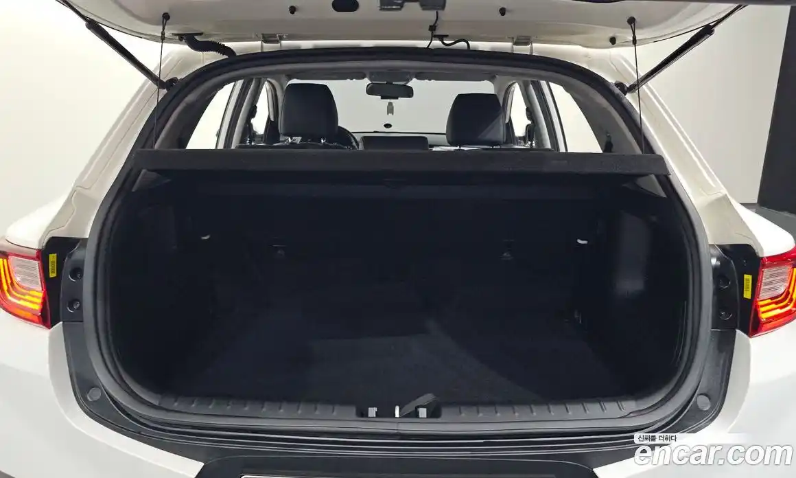 Kia Stonic 2019 1.6 Автомат в Москве № 51014, фото 20