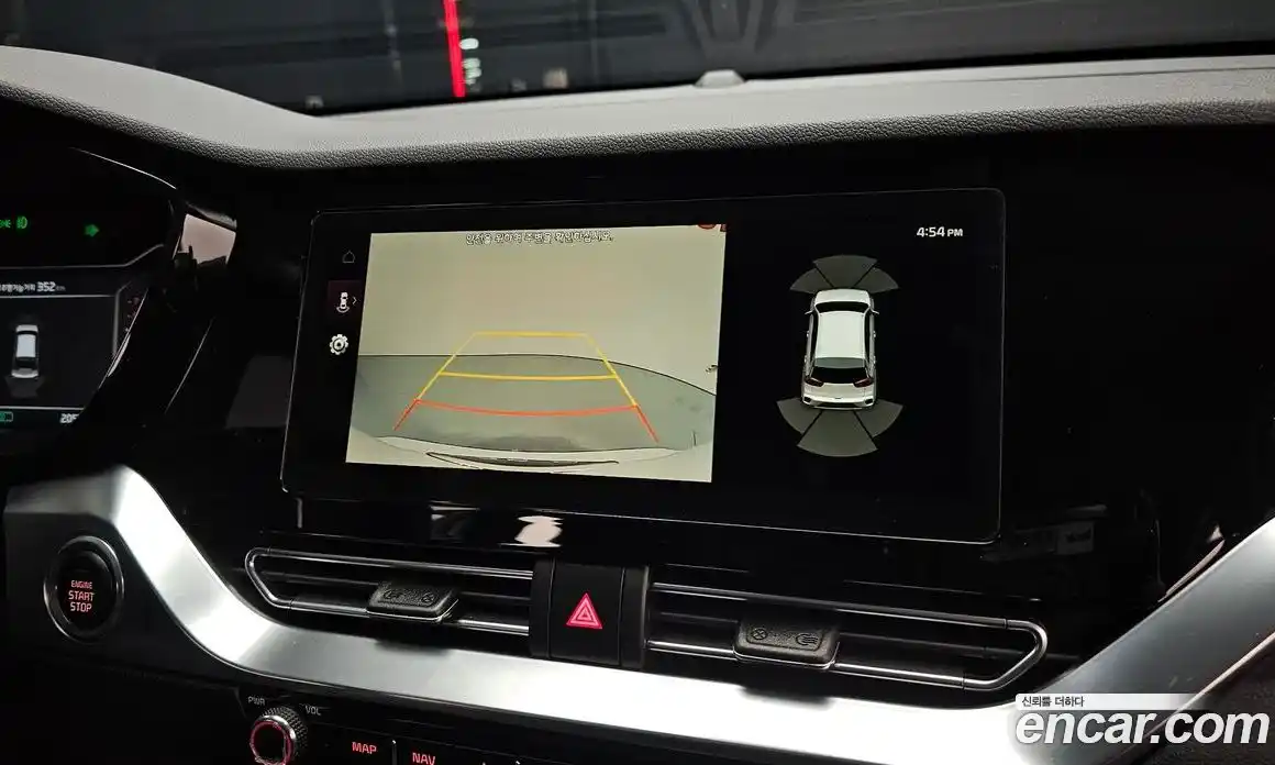 Kia Niro 2020 1.6 Автомат в Москве № 54652, фото 18