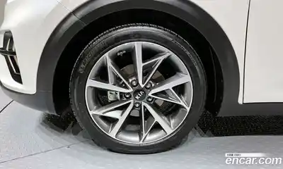 Kia Niro 2020 1.6 Автомат в Москве № 54652, миниатюра 6