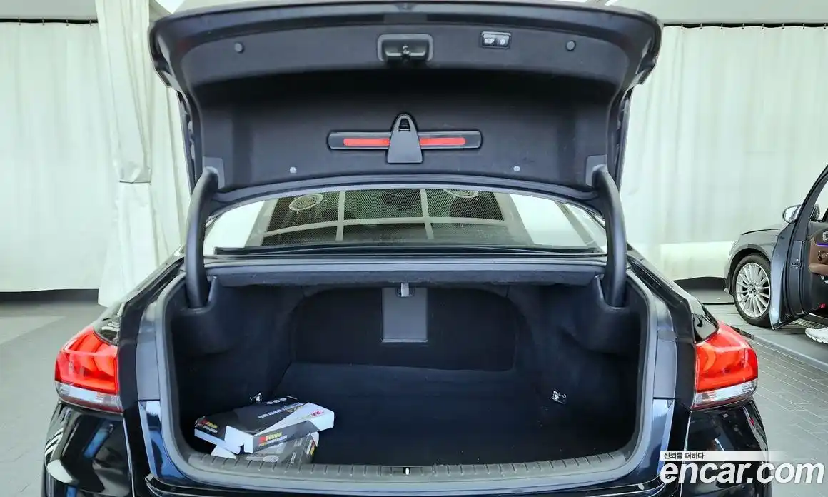 Genesis G80 2017 3.3 Автомат в Москве № 81204, фото 20