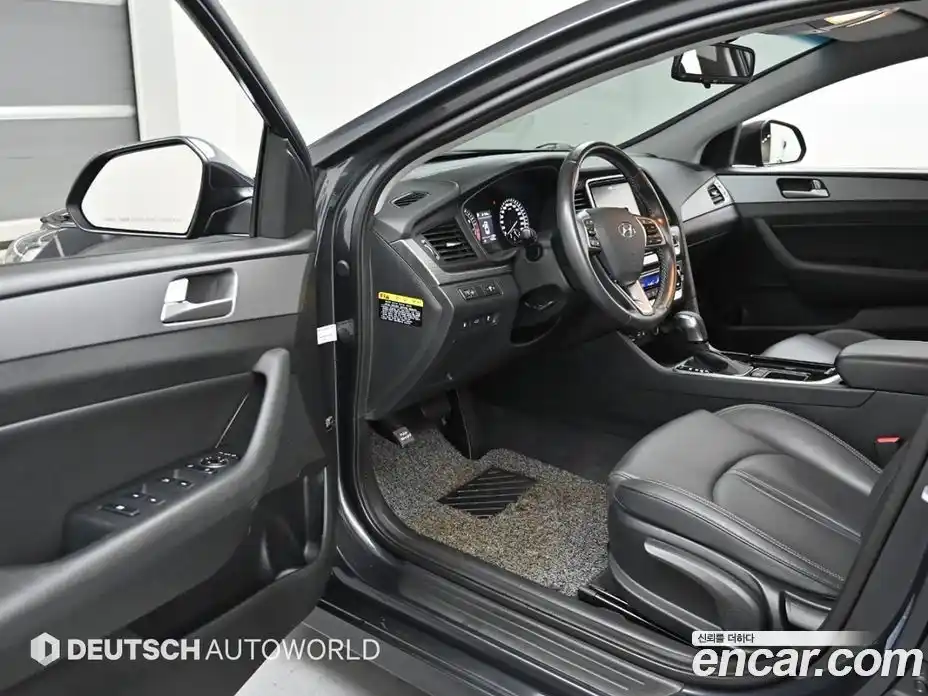 Hyundai Sonata 2019 2.0 Автомат в Москве № 92826, фото 11