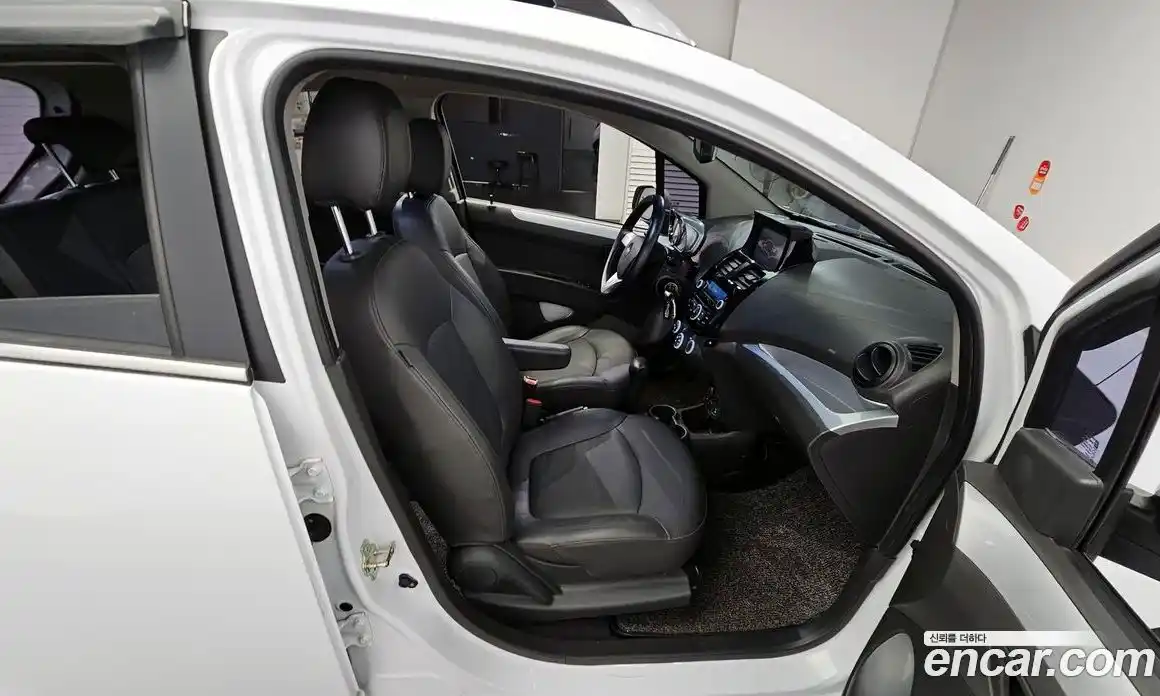 Chevrolet Spark 2014 1.0 Автомат в Москве № 103838, фото 15