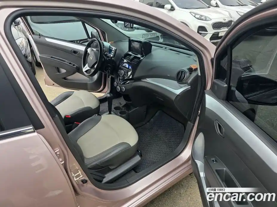 Chevrolet Spark 2012 1.0 Автомат в Москве № 104488, фото 12