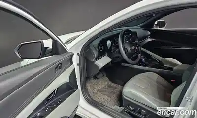 Hyundai Avante 2024 1.6 Автомат в Москве № 112411, миниатюра 11