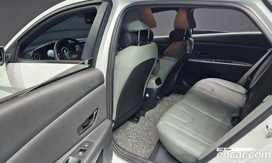 Hyundai Avante 2024 1.6 Автомат в Москве № 112411, фото 13