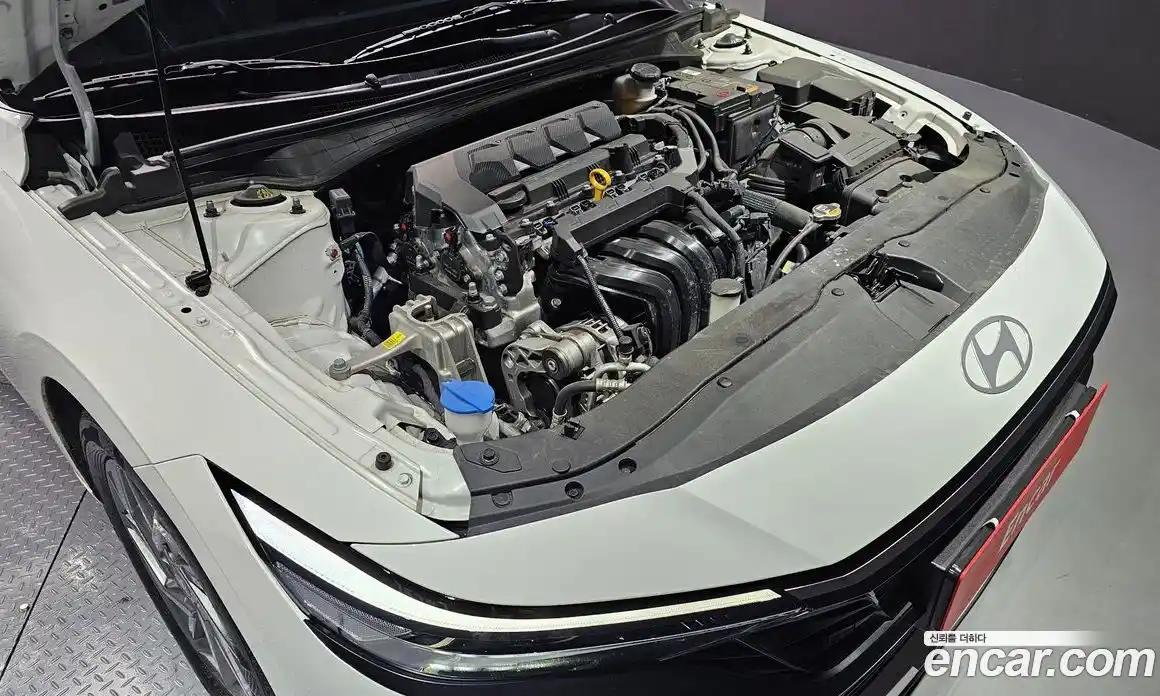 Hyundai Avante 2024 1.6 Автомат в Москве № 112411, фото 4