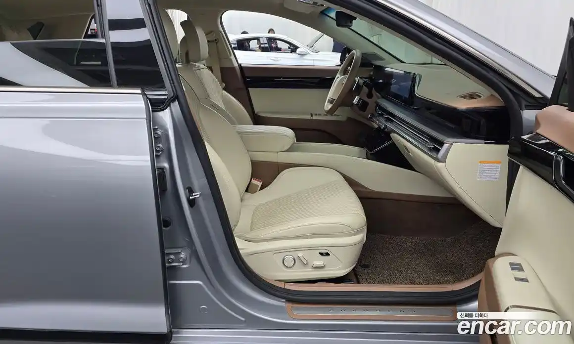 Hyundai Grandeur 2023 1.6 Автомат в Москве № 113023, фото 16