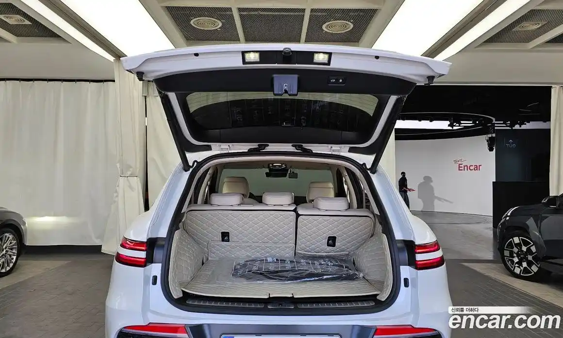 Genesis GV70 2021 2.5 Автомат в Москве № 117675, фото 5