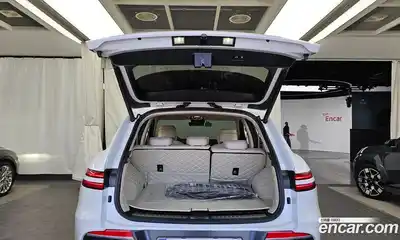 Genesis GV70 2021 2.5 Автомат в Москве № 117675, миниатюра 5