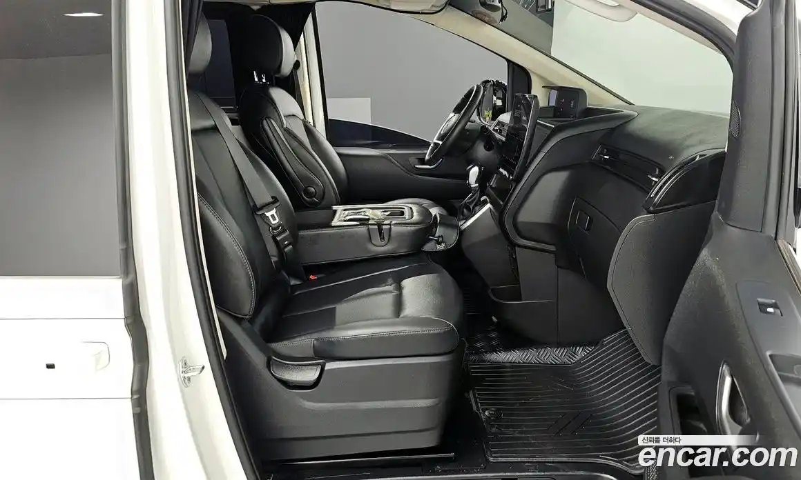 Hyundai Staria 2022 2.2 Автомат в Москве № 119390, фото 19