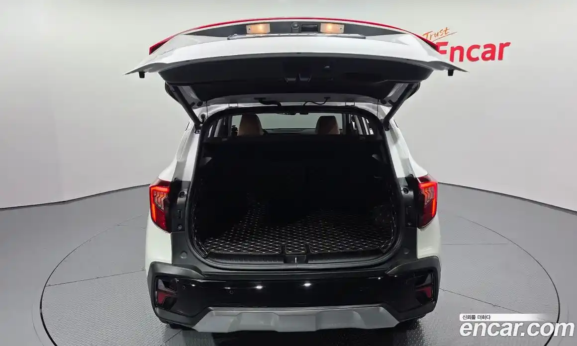 Kia Seltos 2023 1.6 Автомат в Москве № 120600, фото 11