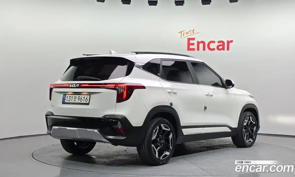 Kia Seltos 2023 1.6 Автомат в Москве № 120600, фото 13