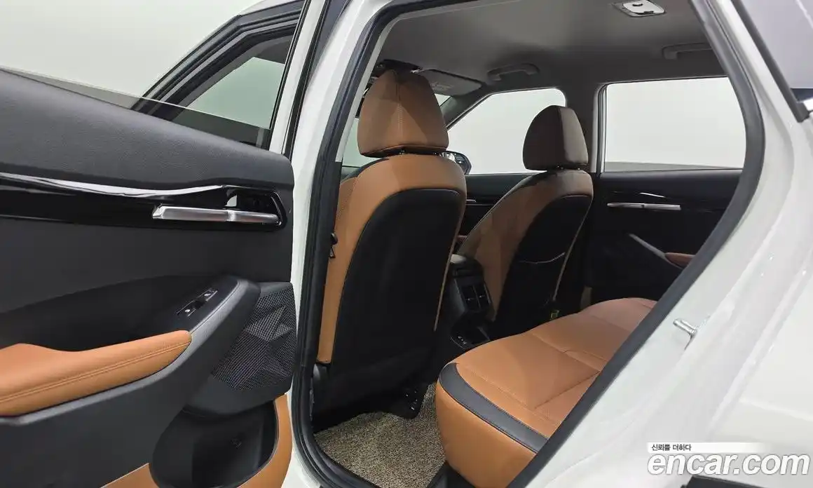 Kia Seltos 2023 1.6 Автомат в Москве № 120600, фото 14