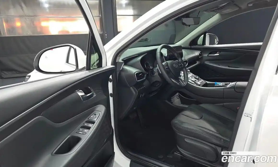 Hyundai Santa Fe 2023 2.5 Автомат в Москве № 125399, фото 16