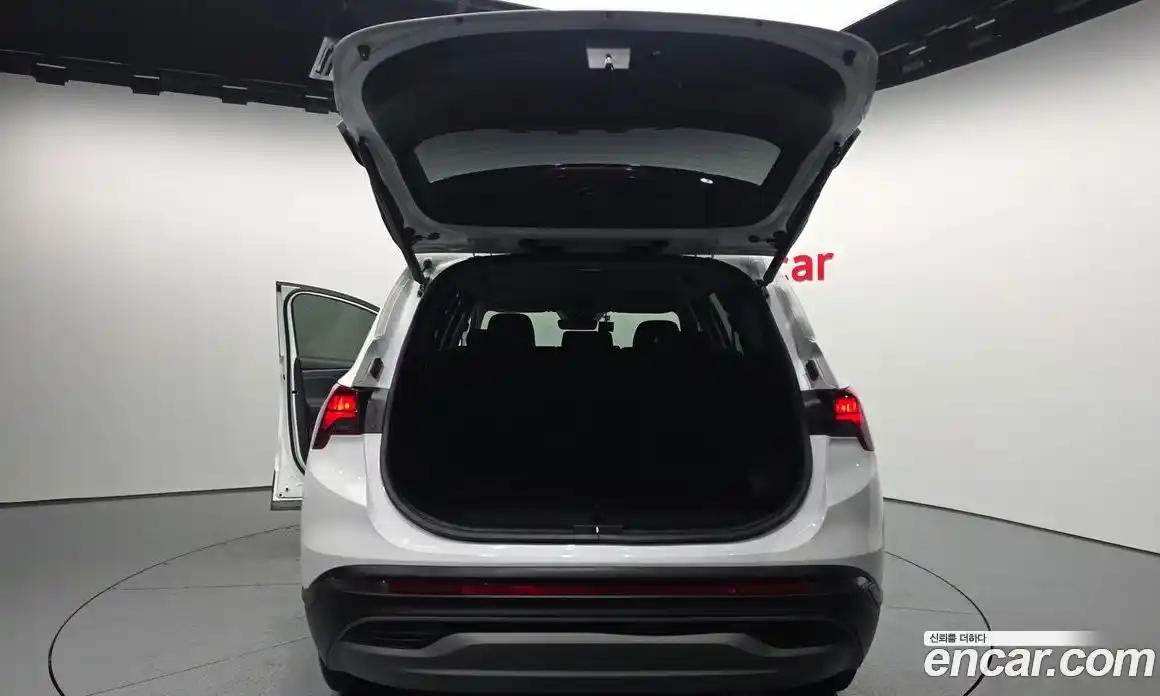 Hyundai Santa Fe 2023 2.5 Автомат в Москве № 125399, фото 18