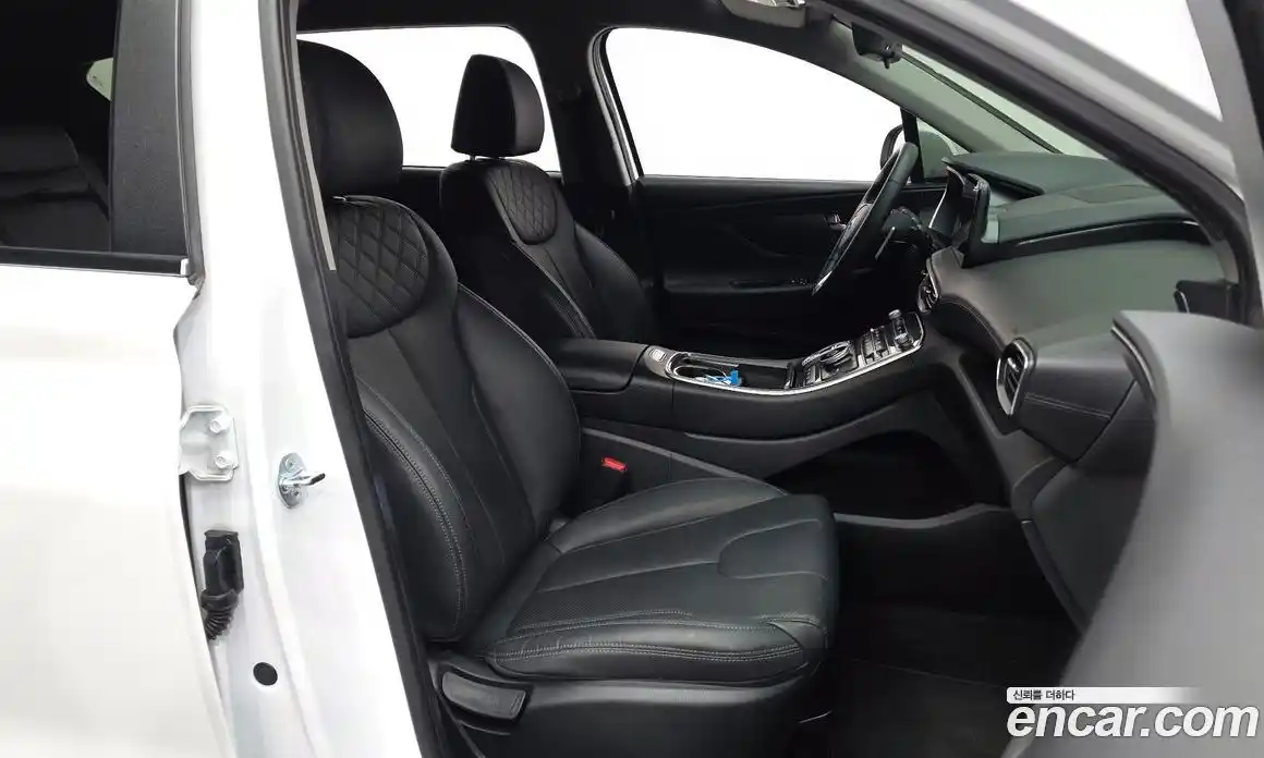 Hyundai Santa Fe 2023 2.5 Автомат в Москве № 125399, фото 6