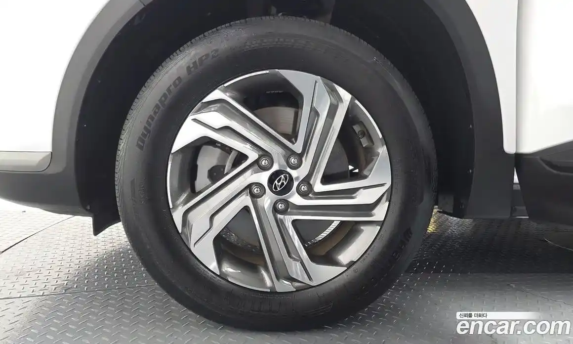 Hyundai Santa Fe 2023 2.5 Автомат в Москве № 125399, фото 10