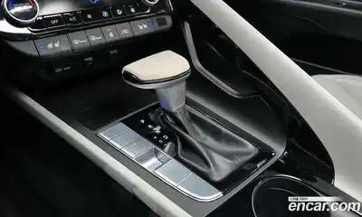 Hyundai Avante 2023 1.6 Автомат в Москве № 125412, миниатюра 5