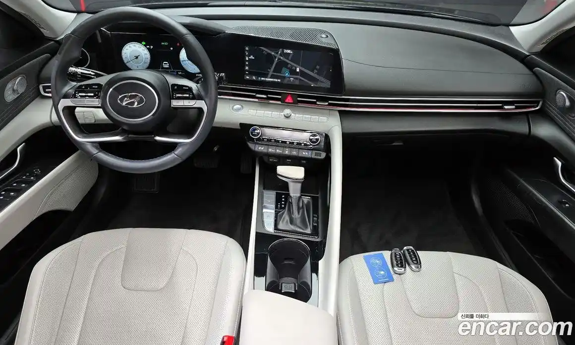 Hyundai Avante 2023 1.6 Автомат в Москве № 125412, фото 8