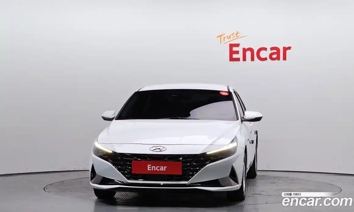 Hyundai Avante 2022 1.6 Автомат в Москве № 126845, фото 3