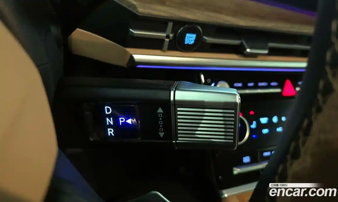 Hyundai Santa Fe 2024 1.6 Автомат в Москве № 130418, фото 7