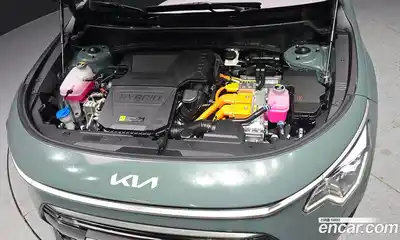 Kia Niro 2024 1.6 Автомат в Москве № 133963, миниатюра 8