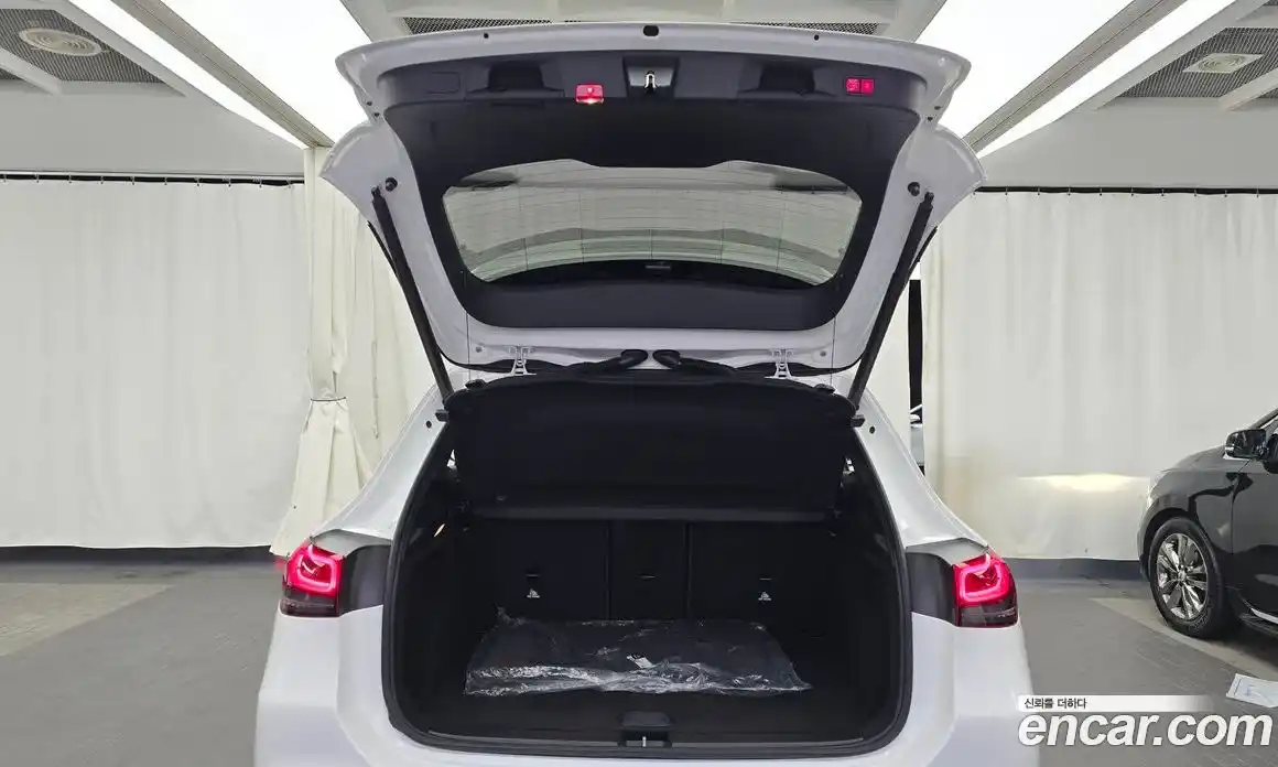 Mercedes-Benz GLA-Class 2021 2.0 Автомат в Москве № 137250, фото 11