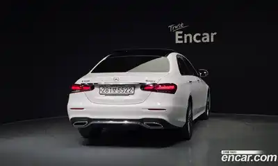 Mercedes-Benz E-Class 2022 2.0 Автомат в Москве № 138560, миниатюра 7