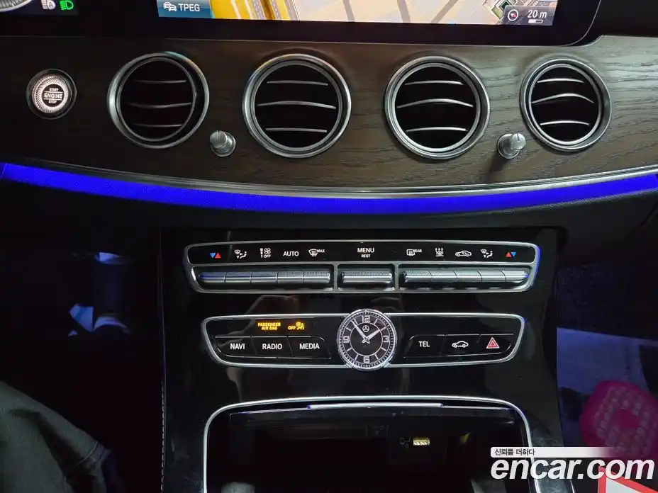 Mercedes-Benz E-Class 2020 2.0 Автомат в Москве № 142124, фото 14