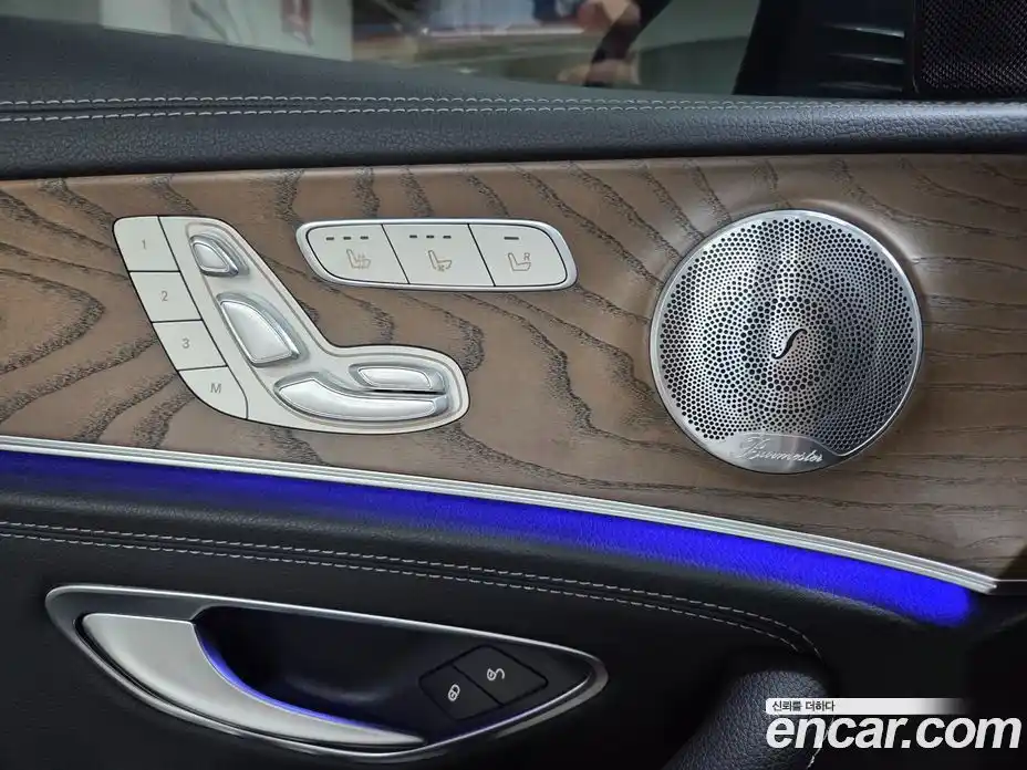 Mercedes-Benz E-Class 2020 2.0 Автомат в Москве № 142124, фото 6