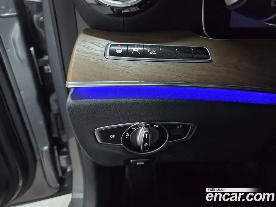 Mercedes-Benz E-Class 2020 2.0 Автомат в Москве № 142124, фото 8