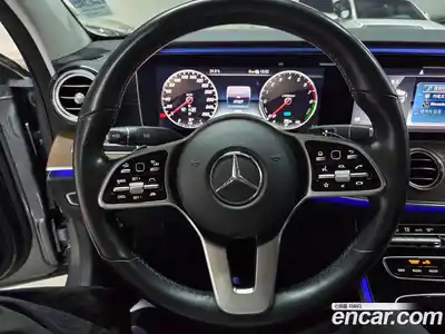 Mercedes-Benz E-Class 2020 2.0 Автомат в Москве № 142124, миниатюра 10