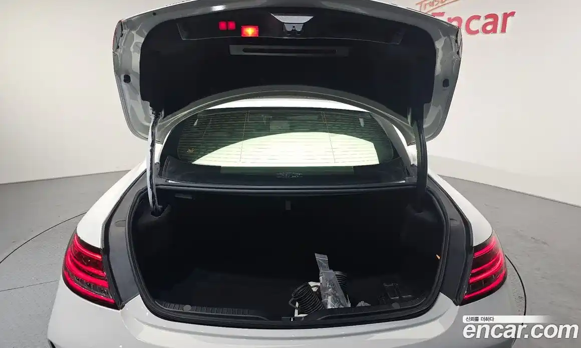 Mercedes-Benz C-Class 2018 4.0 Автомат в Москве № 142541, фото 14