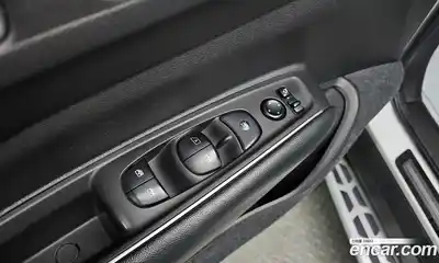 Renault QM6 2017 2.0 Автомат в Москве № 146662, миниатюра 7