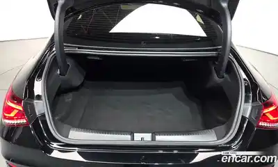 Mercedes-Benz CLA-Class 2023 2.0 Автомат в Москве № 150933, миниатюра 3