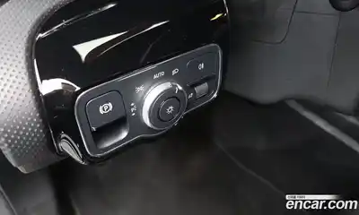 Mercedes-Benz CLA-Class 2023 2.0 Автомат в Москве № 150933, миниатюра 9