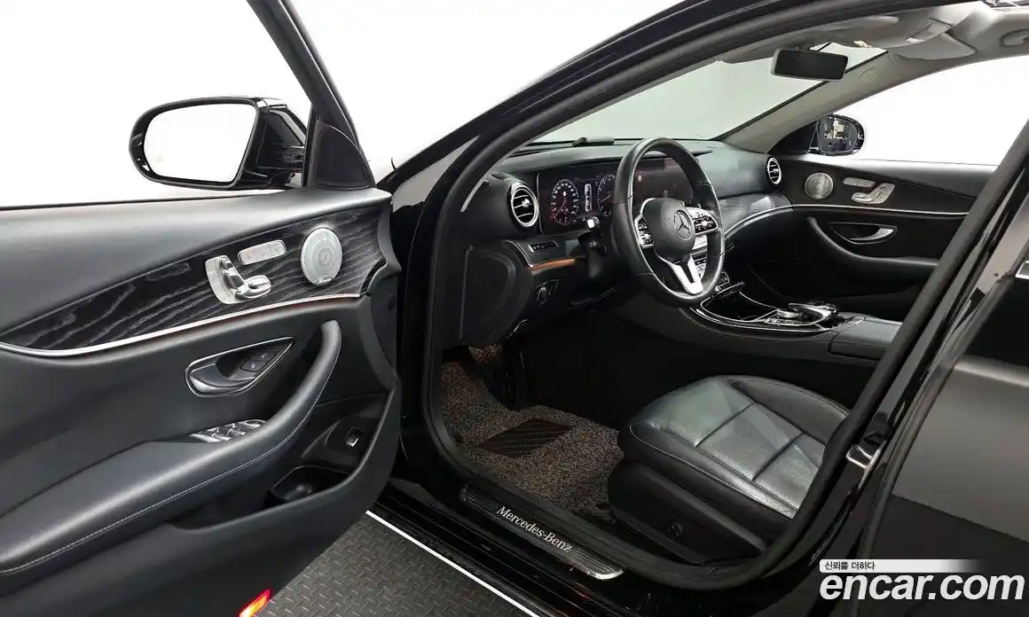 Mercedes-Benz E-Class 2020 2.0 Автомат в Москве № 160551, фото 5