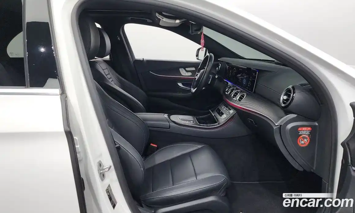 Mercedes-Benz E-Class 2021 1.9 Автомат в Москве № 160658, фото 3