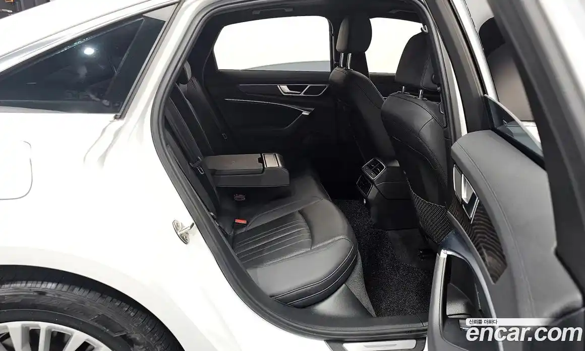 Audi A6 2020 2.0 Автомат в Москве № 163321, фото 11