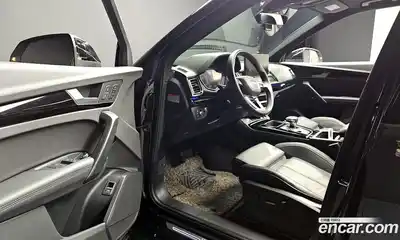 Audi Q5 2021 2.0 Автомат в Москве № 163426, миниатюра 3