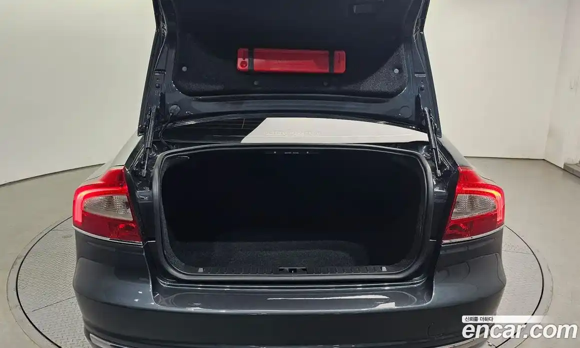 Volvo S80 2014 2.0 Автомат в Москве № 164476, фото 10