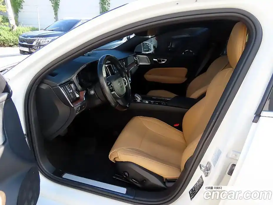 Volvo S60 2021 2.0 Автомат в Москве № 164813, фото 5