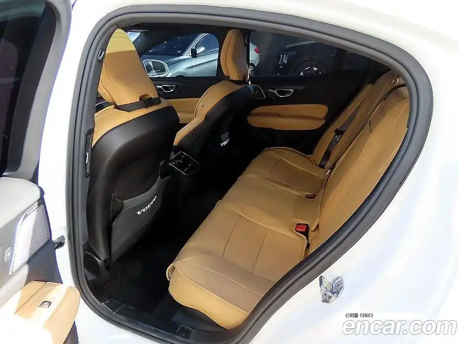 Volvo S60 2021 2.0 Автомат в Москве № 164813, фото 6