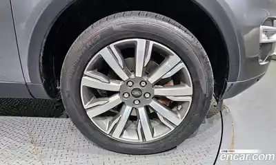 Land Rover Discovery Sport 2017 2.0 Автомат в Москве № 166564, миниатюра 11